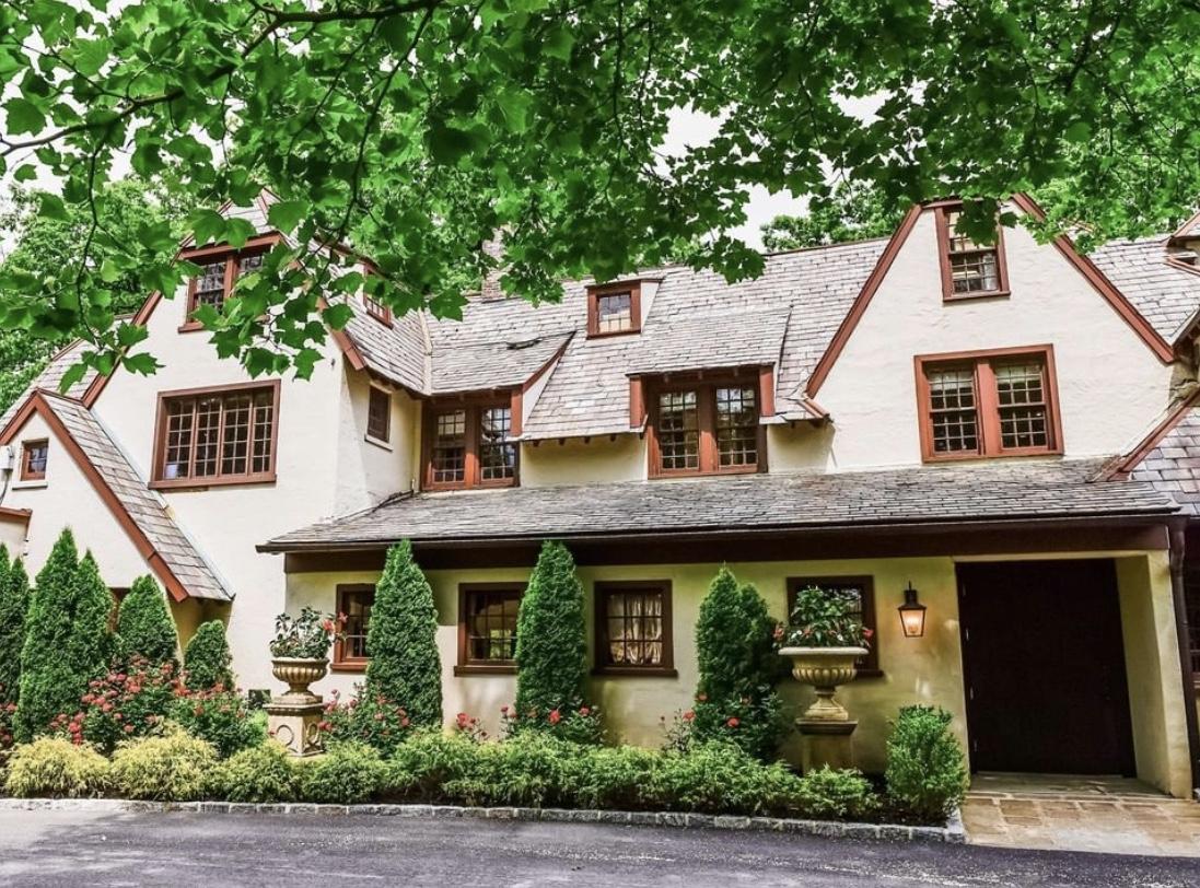 The Wedding Website of Ashley Vida and Brett Newton