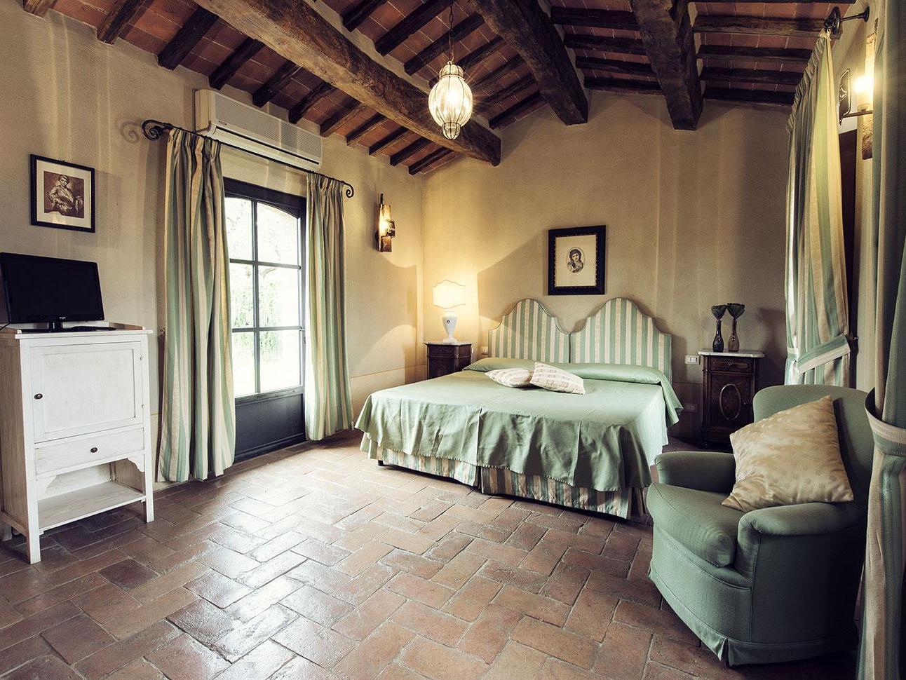 The Wedding Website of Stephanie Franzese and Nicholas Booth