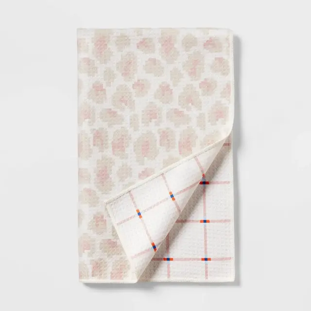 Quick Dry Reversible Leopard Hand Towel Pink - Room Essentials™
