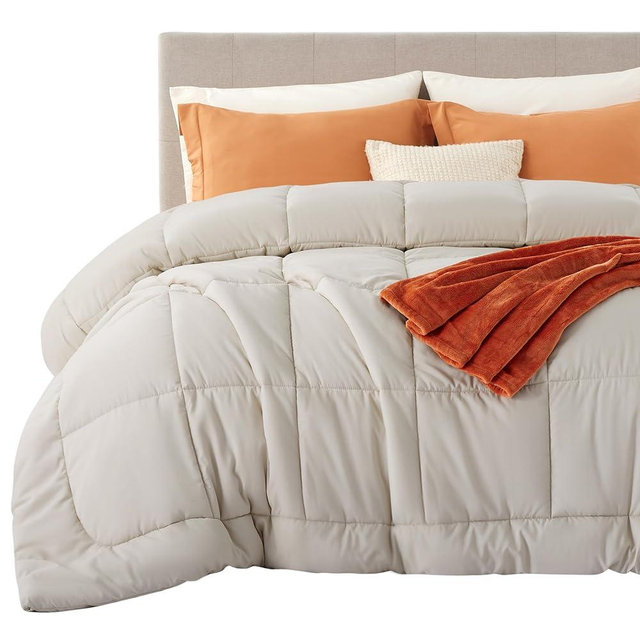 Bedsure Comforter Duvet Insert - Quilted Comforters Oversized King Size, All Season Duvet, GentleSoft Down Alternative Bedding, with 8 Tabs, Gifts for Women/Men, Linen, Oversized King 116 x 98 Inches