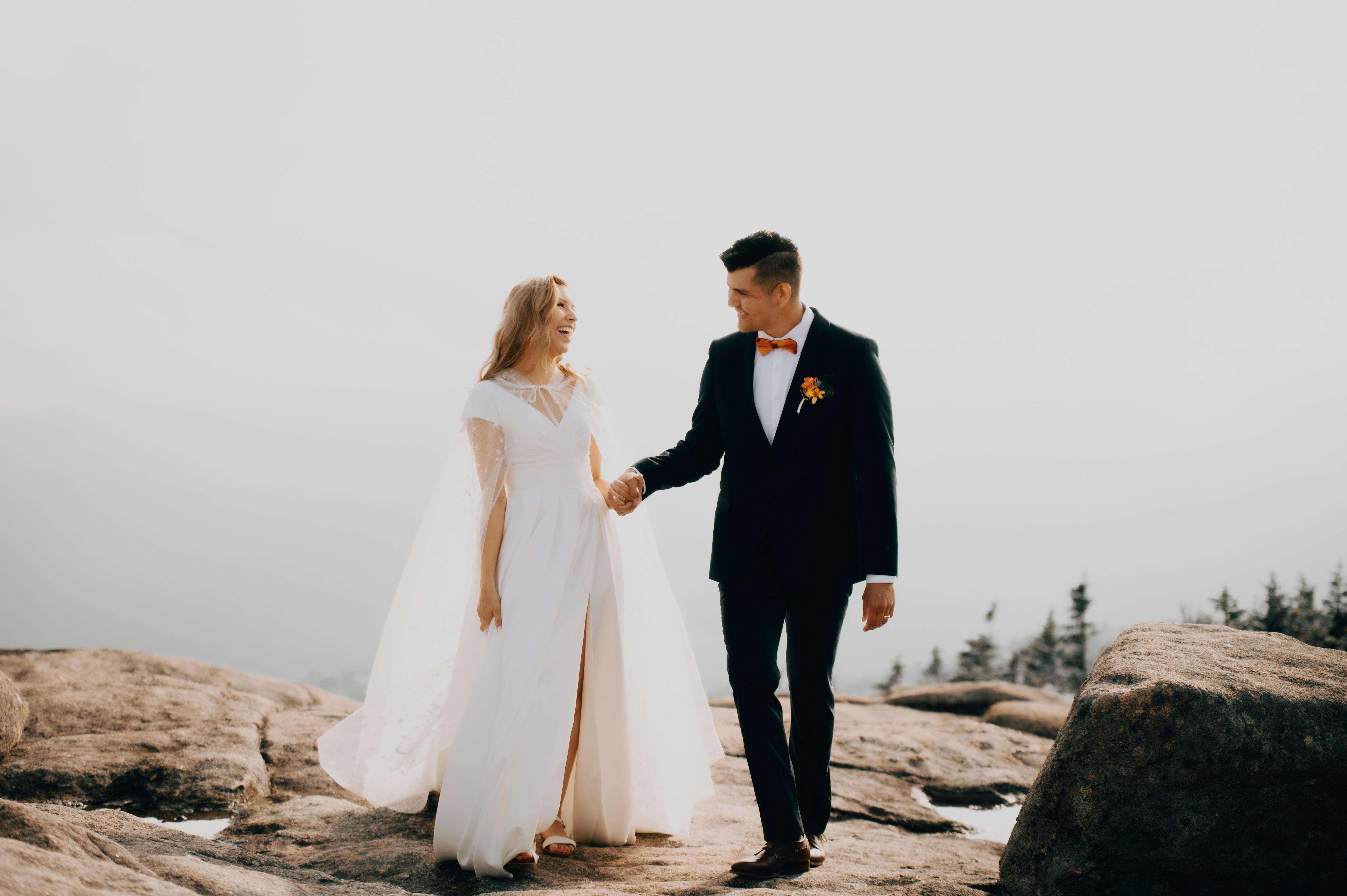 The Wedding Website of Katsitsiaroroks Mitchell and Micheal Sharrow