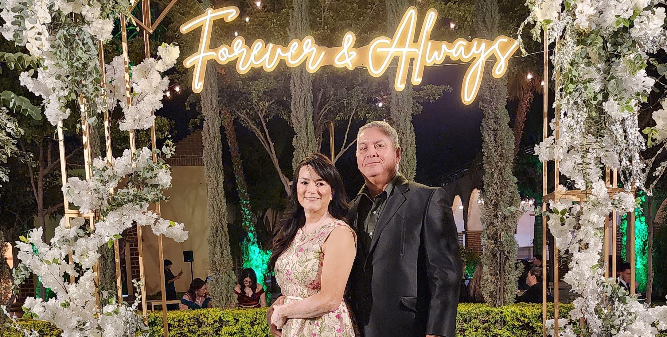 The Wedding Website of Sonia Alcoser and Leonel Alvarez