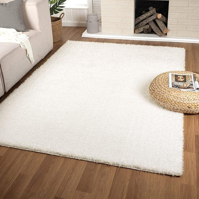 LUXE WEAVERS Plush White 5x7 Modern Shag Solid Area Rug, Stain-Resistant Soft Fuzzy Rug for Playrooms, Kids Bedrooms, Living Rooms
