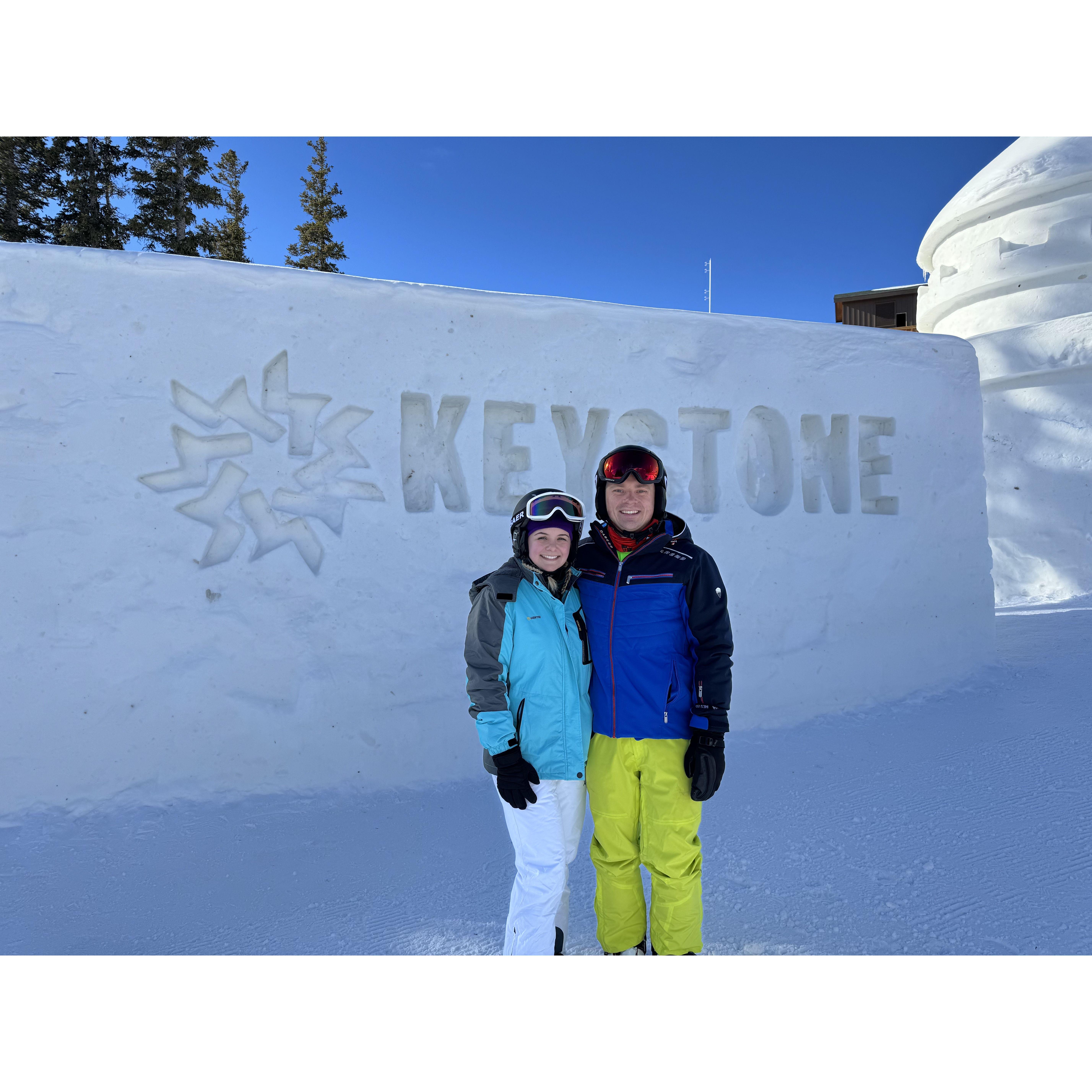 Liz and Nick skiing...? Duh. Liz is now married into a competitive skiing family... keep up, Liz!