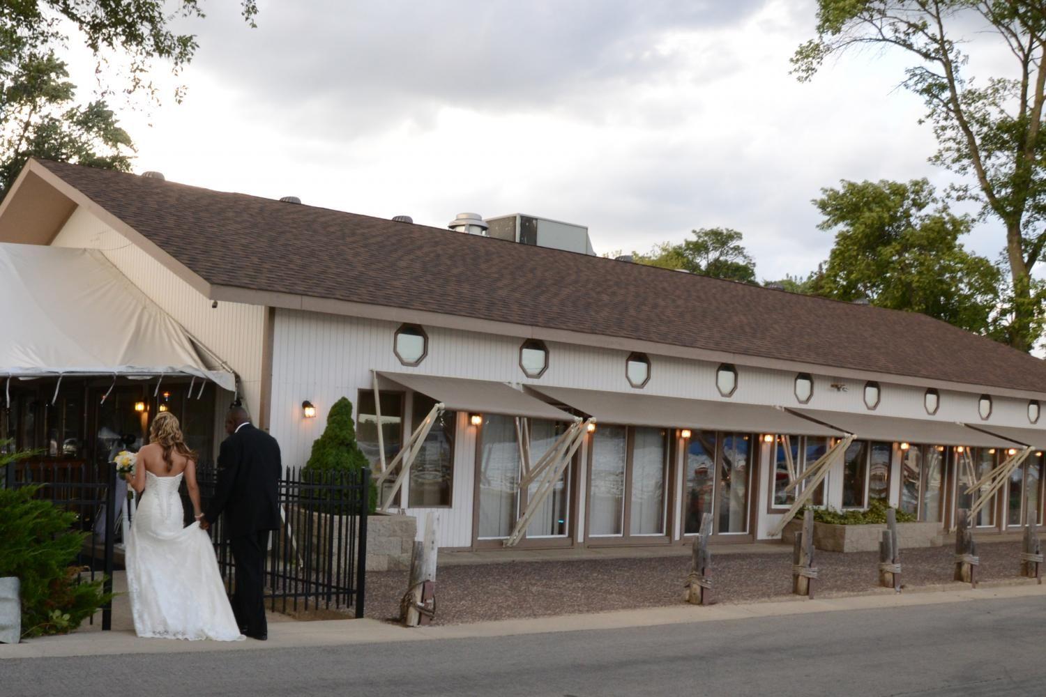 The Wedding Website of Elizabeth Lindquist and Yong Chul Yoon