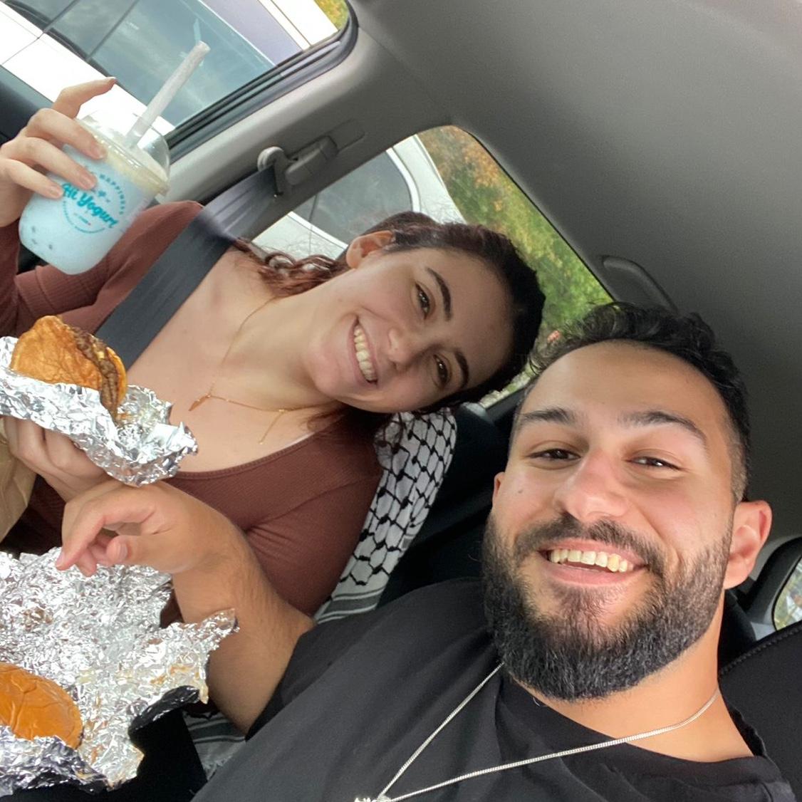 First time Omar made a Smash Burger for Ghazal. She rated it a 7.5/10