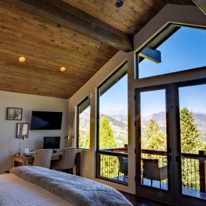 Honeymoon Lodging