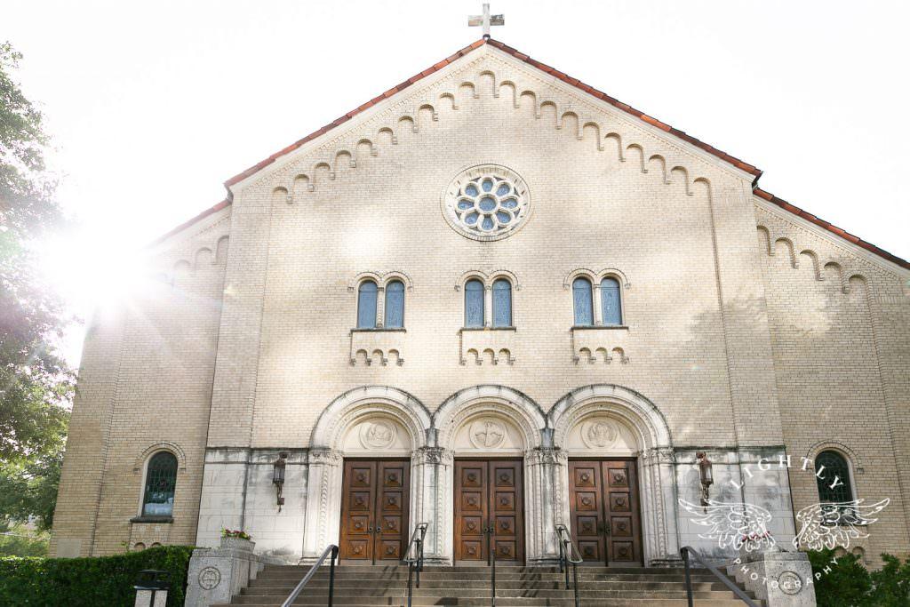 The Wedding Website of Laura Cordova and Grier Harrington