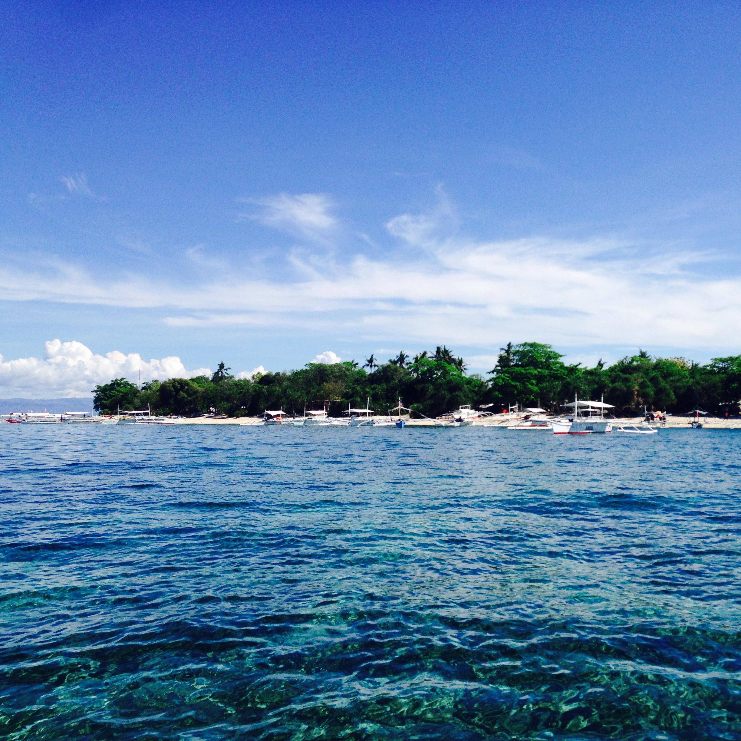 Island jumping in the Philippines. (Virgin Island)