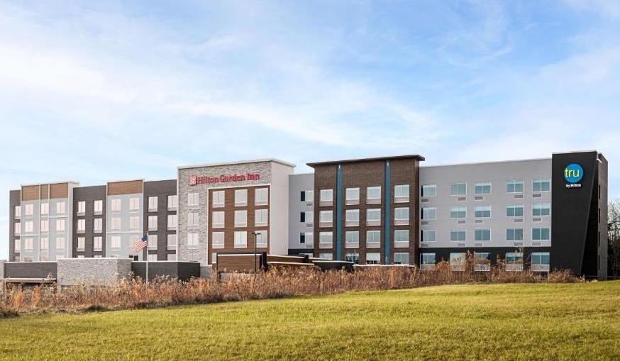 The Wedding Website of Alexandria Spencer and Nicholas Hopkins