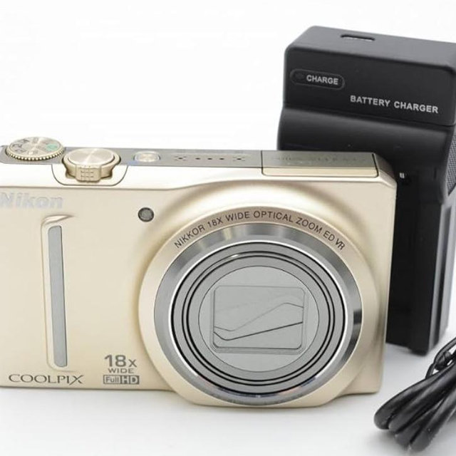 Nikon COOLPIX S9100 12.1 MP CMOS Digital Camera with 18x NIKKOR ED Wide-Angle Optical Zoom Lens and Full HD 1080p Video (Silver)