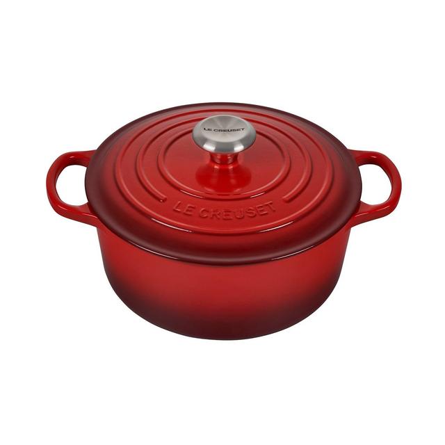 Le Creuset 4.5-Qt. Signature Enameled Cast Iron Round Dutch Oven