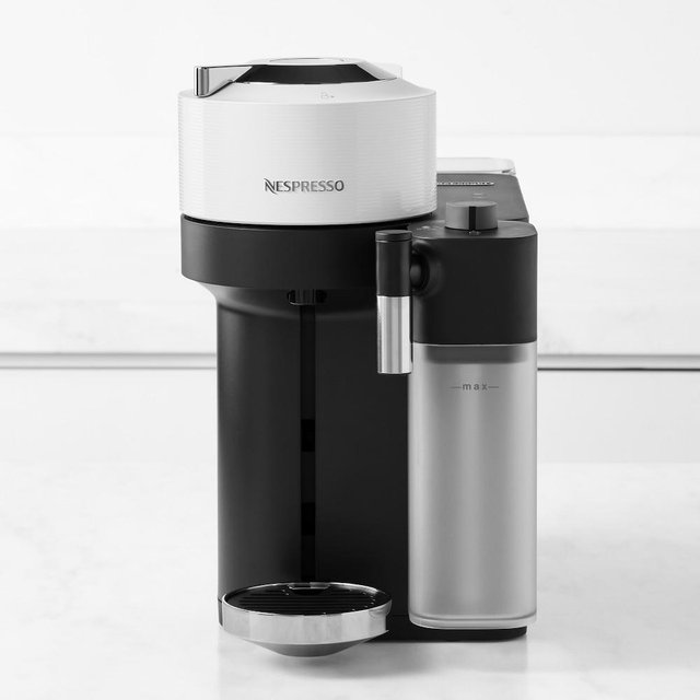 Nespresso Vertuo Lattissima by De'Longhi, White