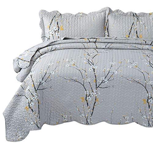 Bedsure Quilt Set Grey Full/Queen Size Plum Blossom (90x96 inches) Bedspread, Lightweight Coverlet Quilt for Spring and Summer, 1 Quilt and 2 Pillow Shams