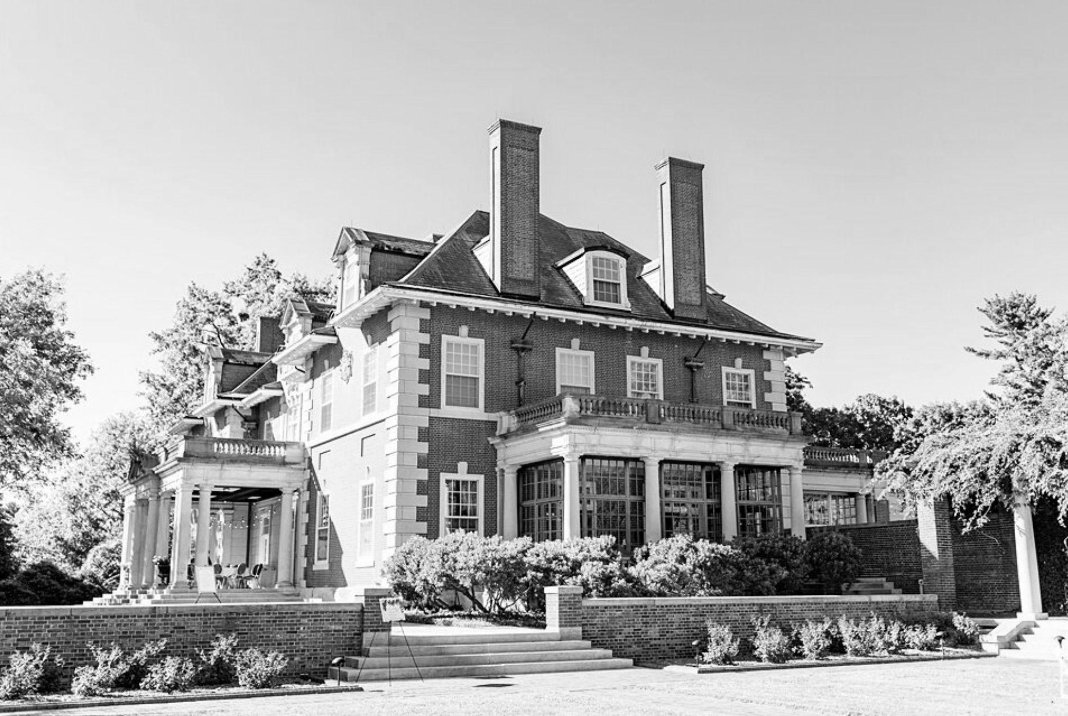 The Wedding Website of Erica Lindsey and Juston Betz