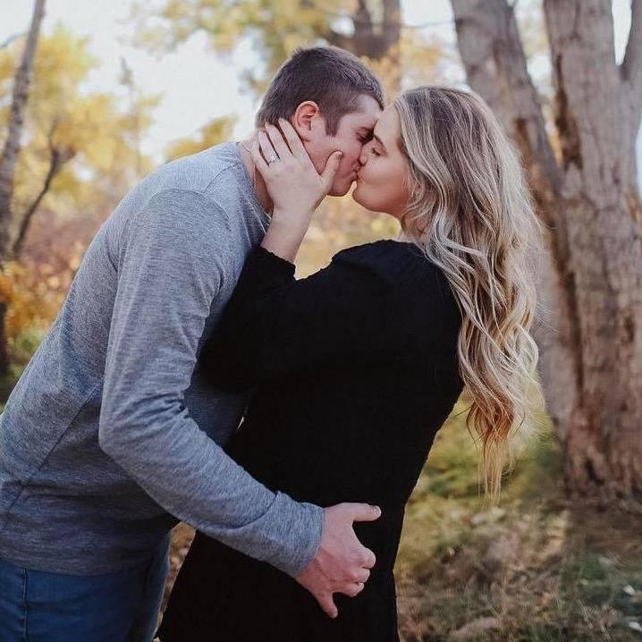 Engagement pictures in Colorado 2020