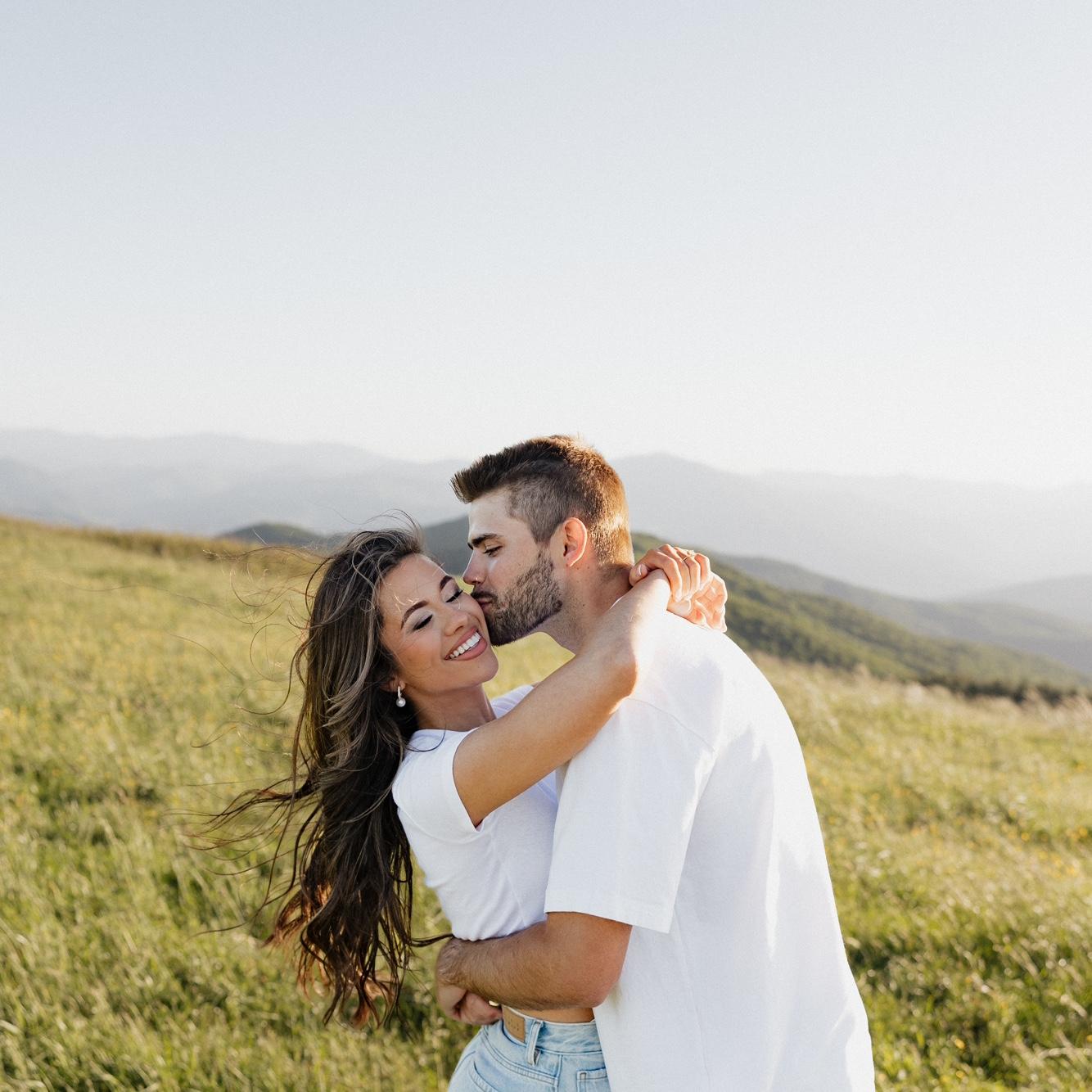 Engagement photos⛰️🤍