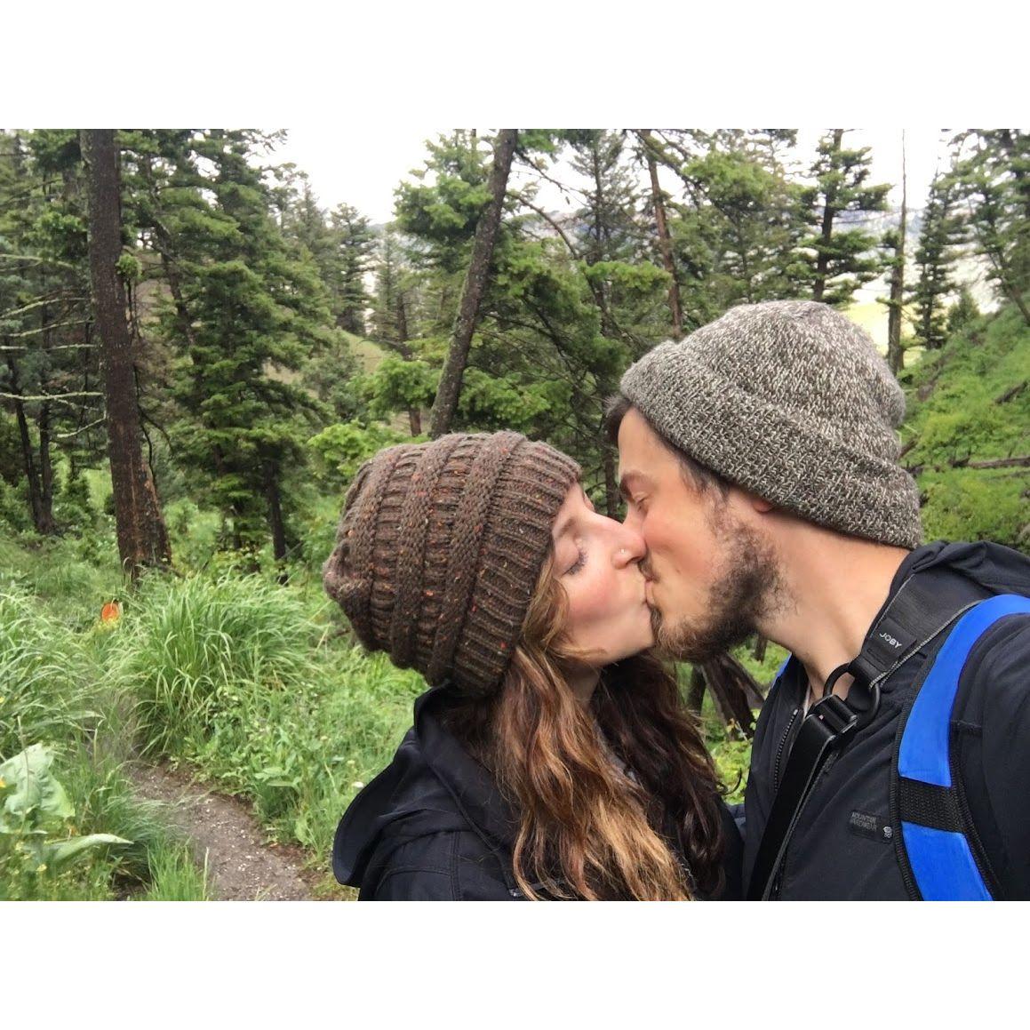 kisses in yellowstone national park