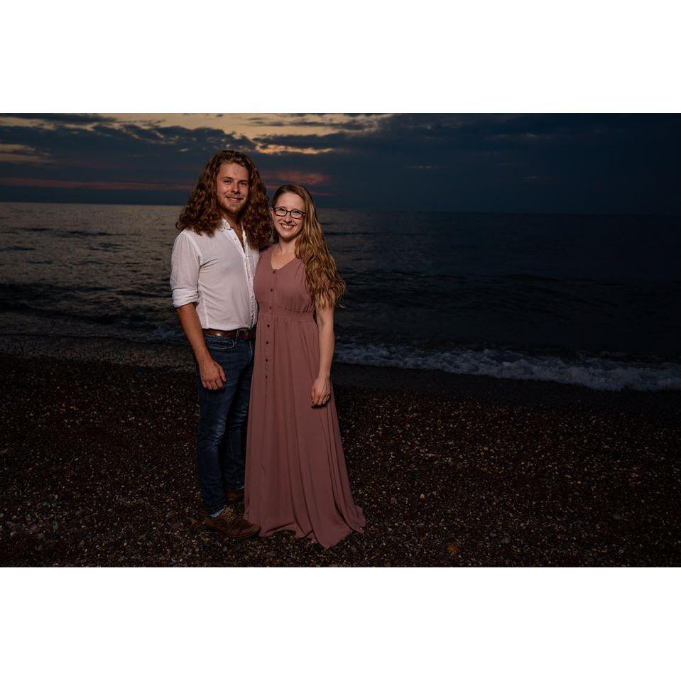 Mentor Headlands Beach, where we took our photos, is a favorite of Kaitlin's from her childhood and holds fun memories for me from adventures during my summer living in Cleveland.