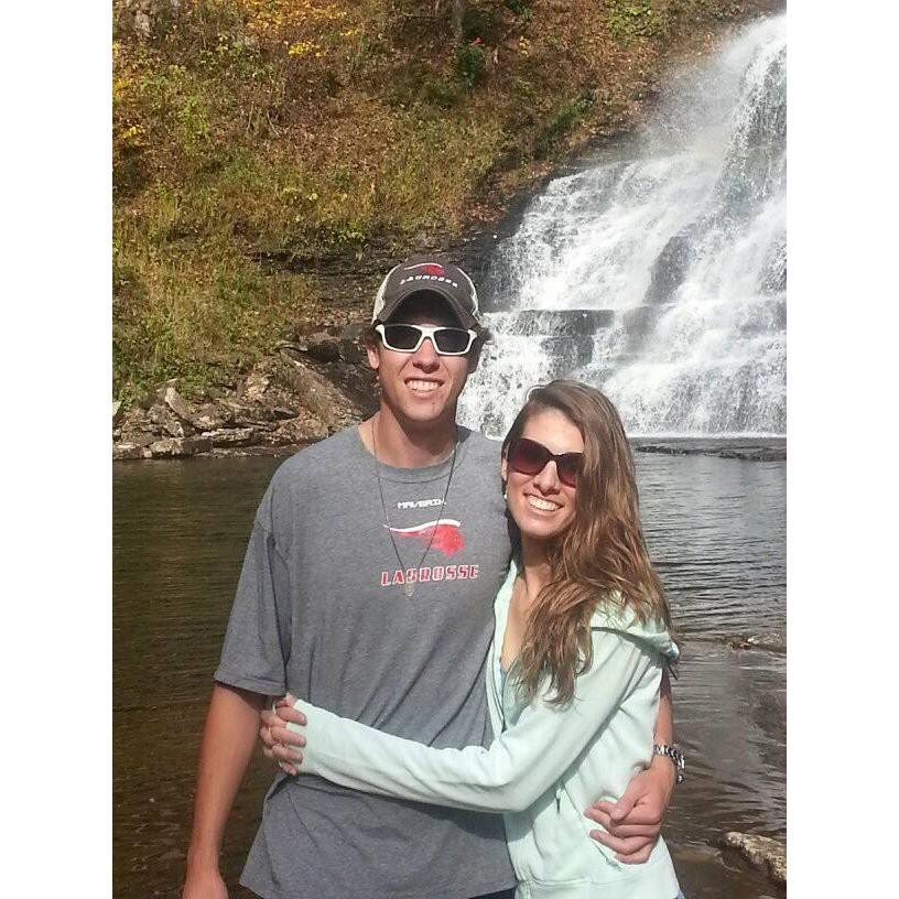 One of our favorite hiking spots to the Cascades!