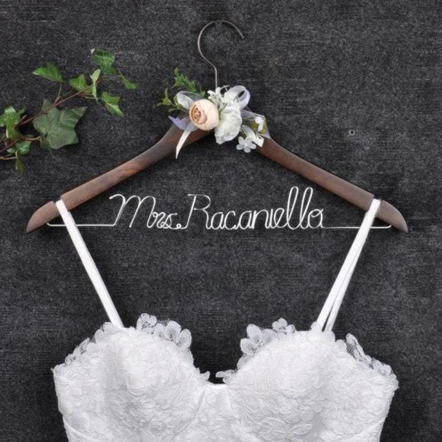 Wedding Hanger with Data,Bridal hanger,Mrs. Hanger, Name Hanger, Personalized Hanger, Bride Hanger, Bridal Shower Gift, Wedding Dress Hanger