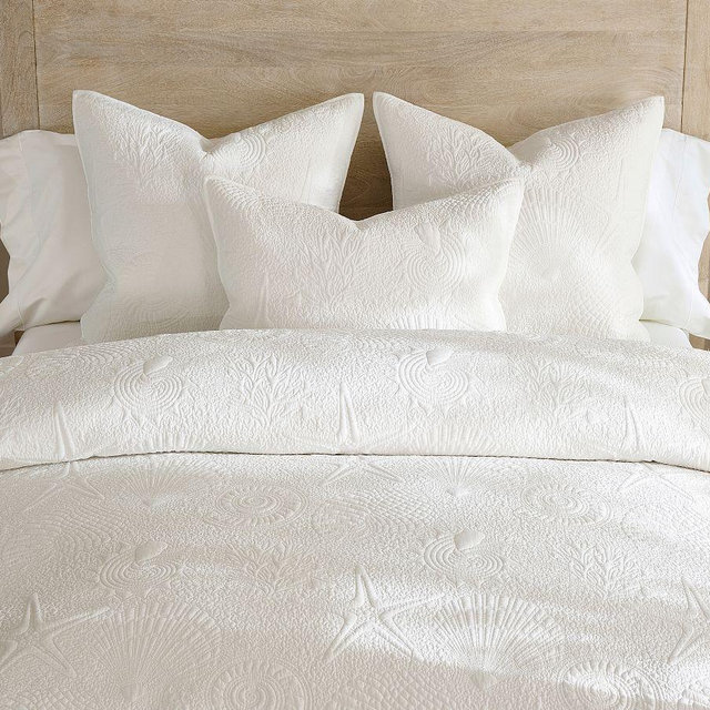 Sealife Quilt, White, King/Cal. King