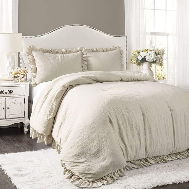 Lush Decor Reyna 3-Piece Ruffled Comforter Bedding Set with Pillow Shams, California King, Wheat