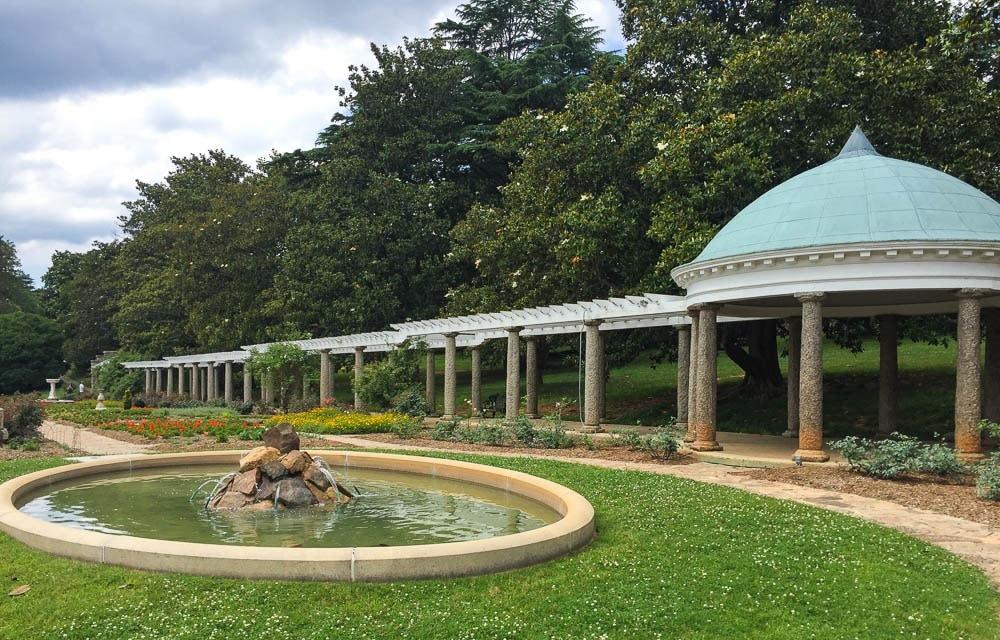 The Wedding Website of Lauren Gibbs and D'Sean Cummings