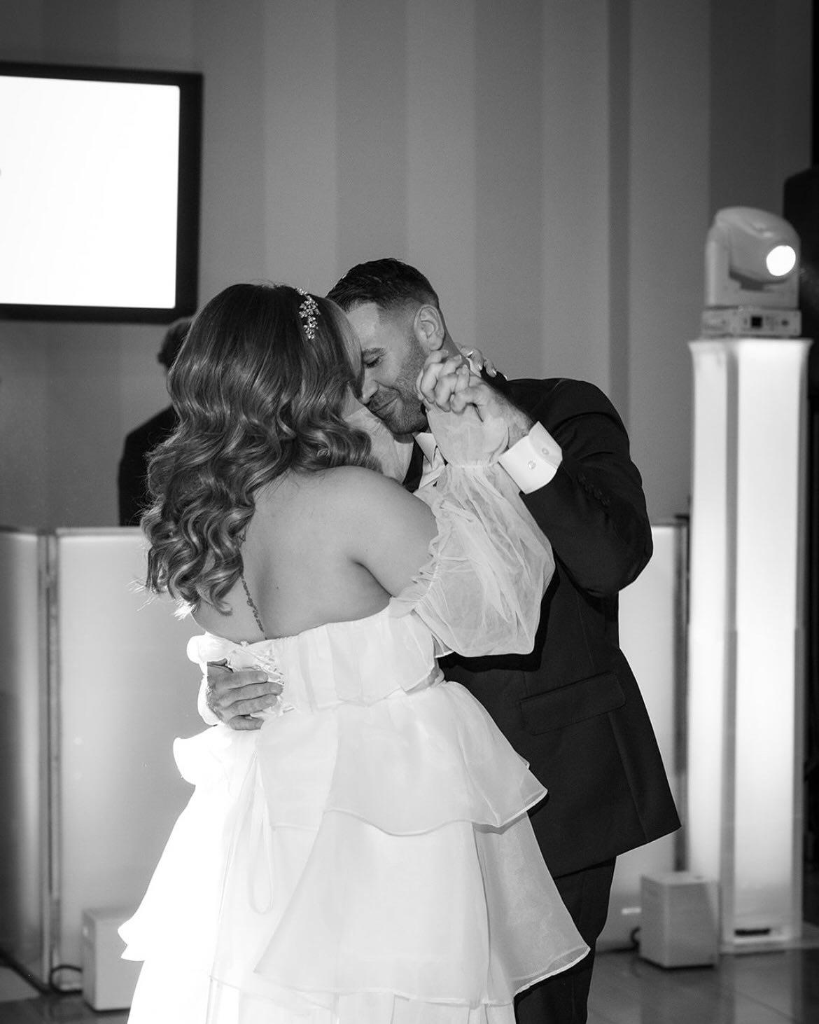 The Wedding Website of Victoria Farella and Carmelo Camilleri