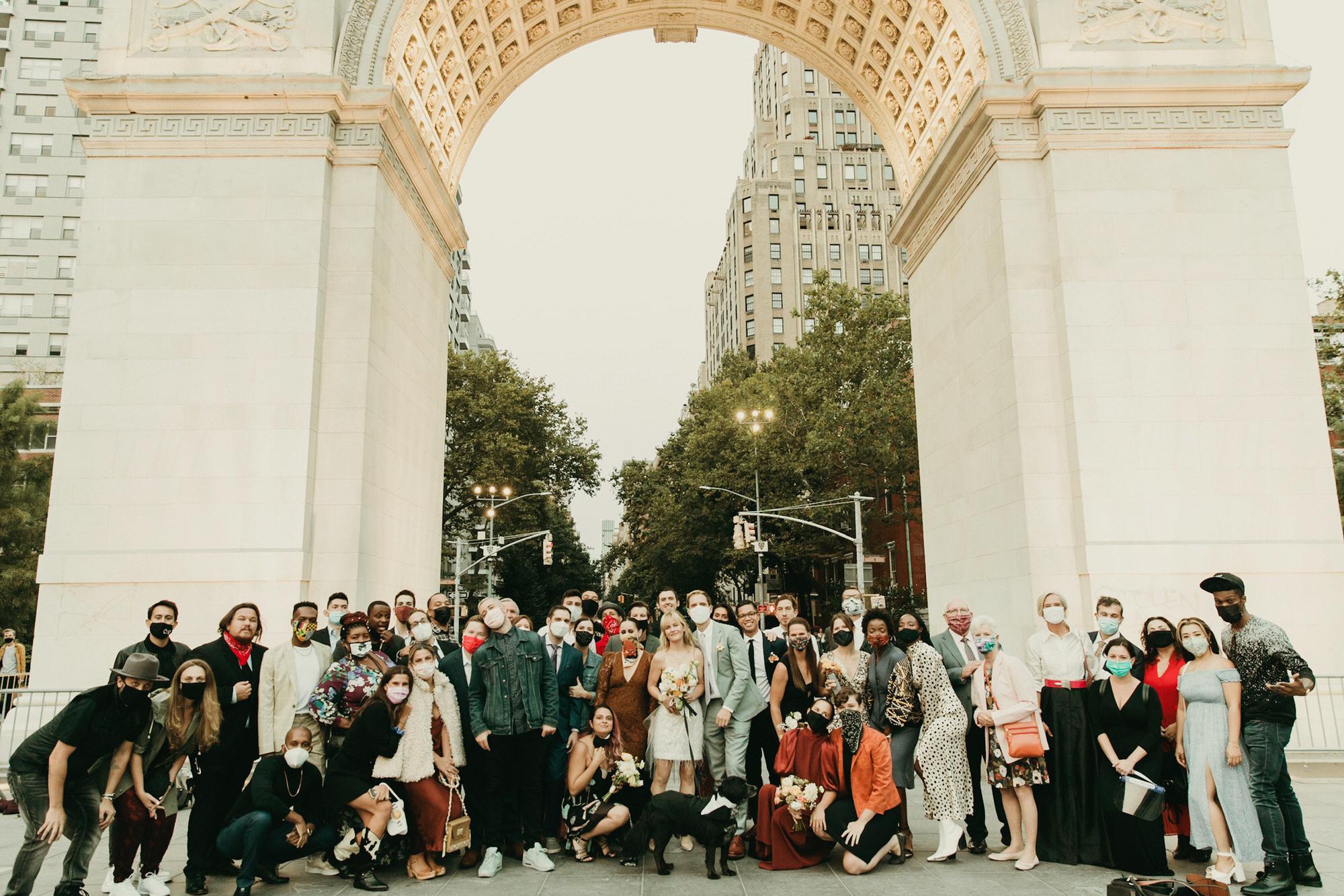 Our entire wedding party. 
Pic by @purroy_photo_video