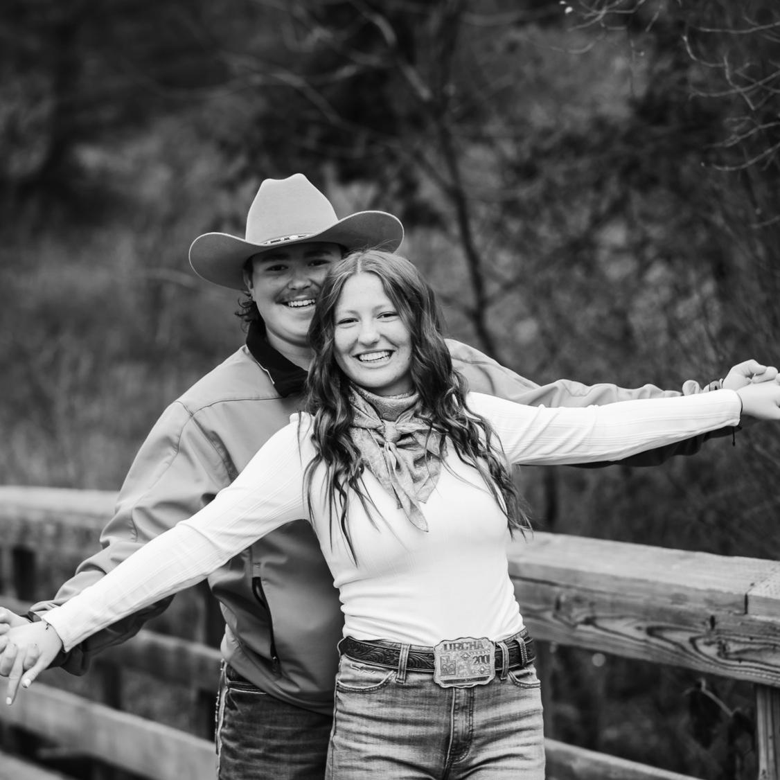 Shaylee's Senior Photos in November of 2023