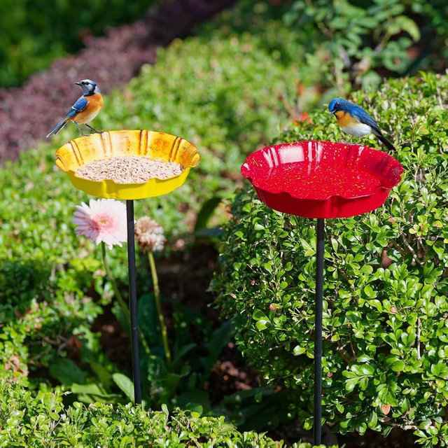 DREAMSOUL 2 PCS Bird Bath with Stake, Metal Bird Baths for Outdoors Garden Birdbath for Yard Garden Lawn Decor (Red & Yellow)