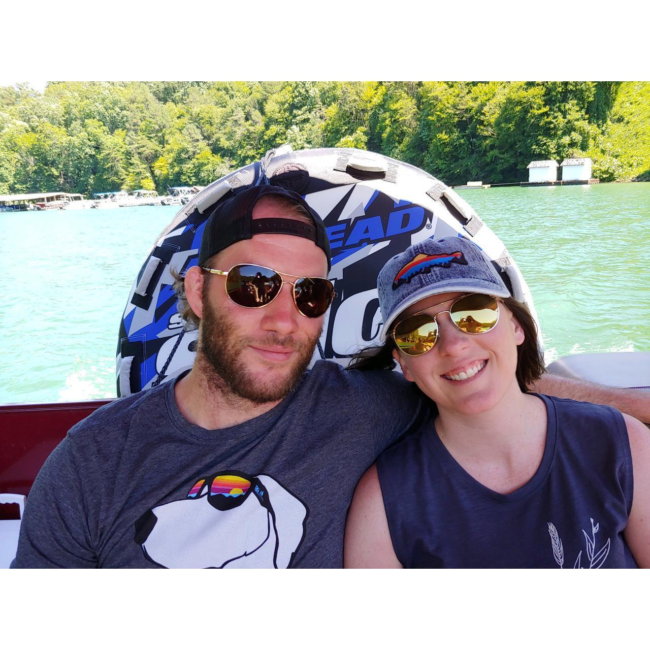 We love boating with the family!
