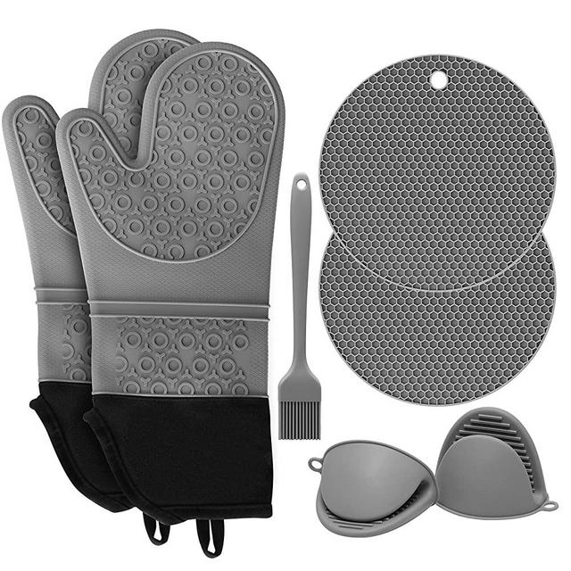 SD SENDAY Extra Long Oven Mitts and Pot Holders Sets, 15 Inches Heat Resistant Silicone Oven Mittens with Mini Oven Gloves Brush and Hot Pads Pot Holders for BBQ Kitchen Baking Cooking, Pack of 7
