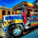 Lunch and city Tour with "Chiva Rumbera" Bus - Almuerzo y después tour en Chiva Rumbera