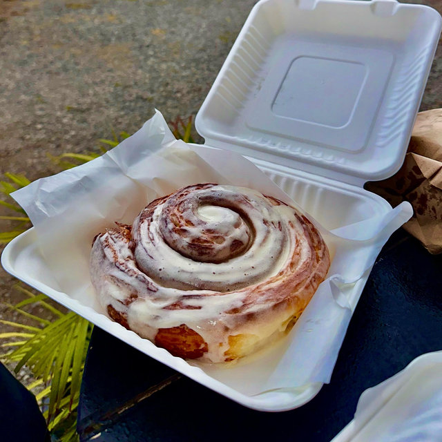 Papi’s Ohana Cinnamon Rolls