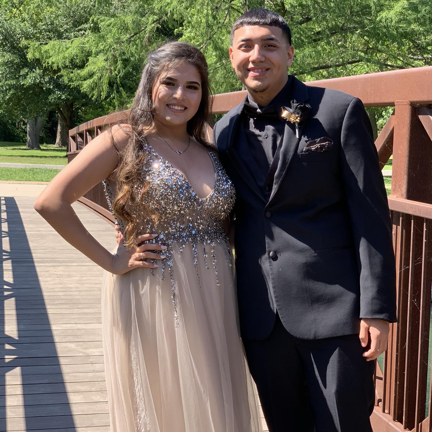Yes, we’re high school sweethearts 🤩