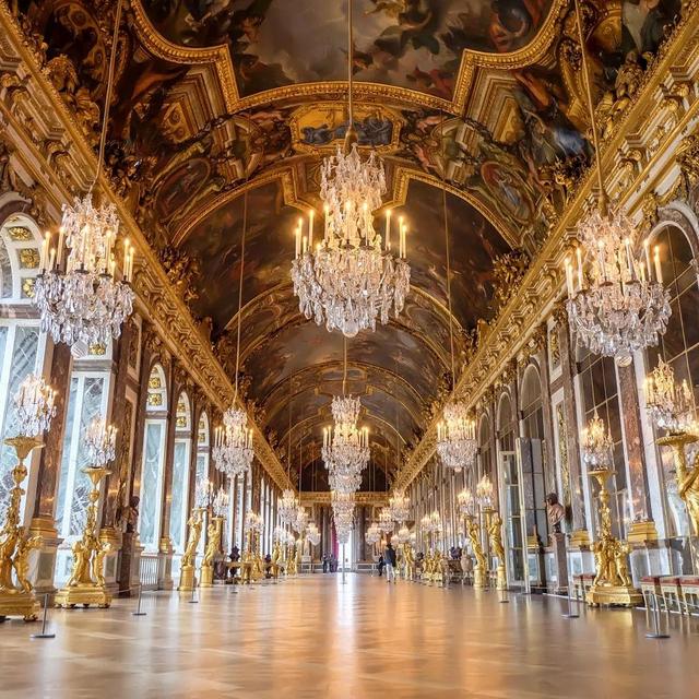 Palace of Versailles Tour