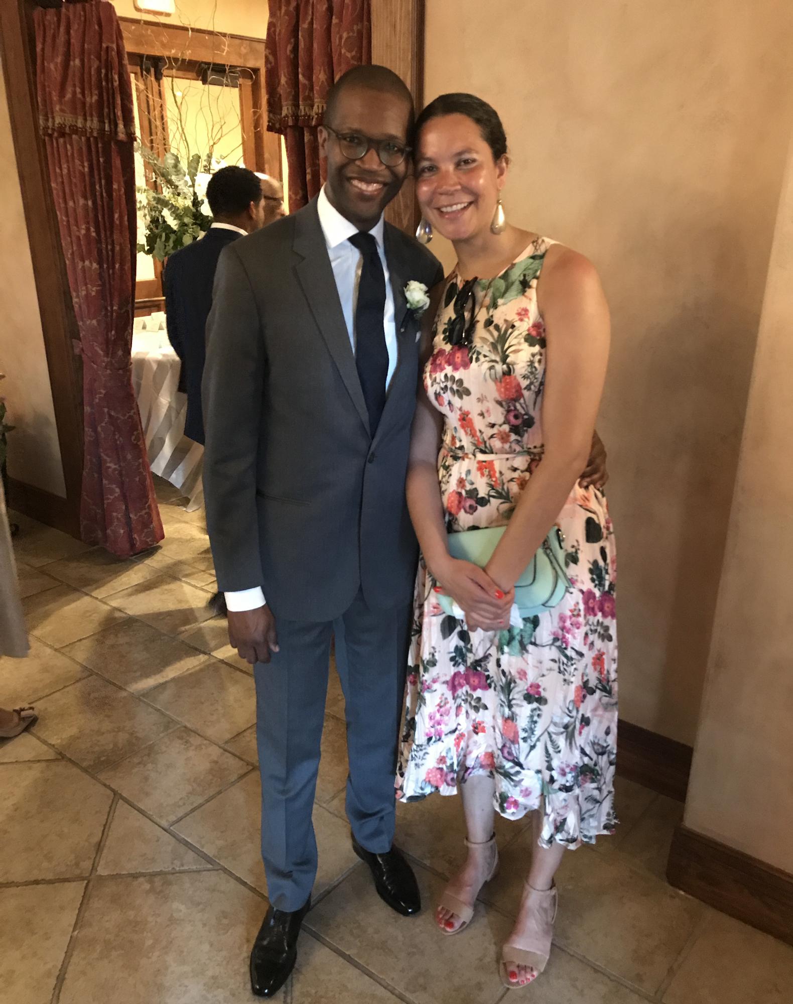 Vanessa meets Lloyd's family at his sister Jessica's wedding