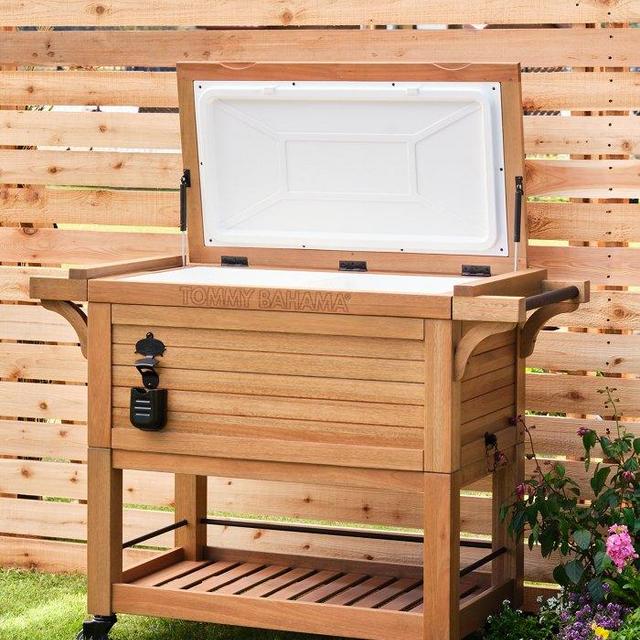 Backyard Oasis Insulated Rolling Cooler