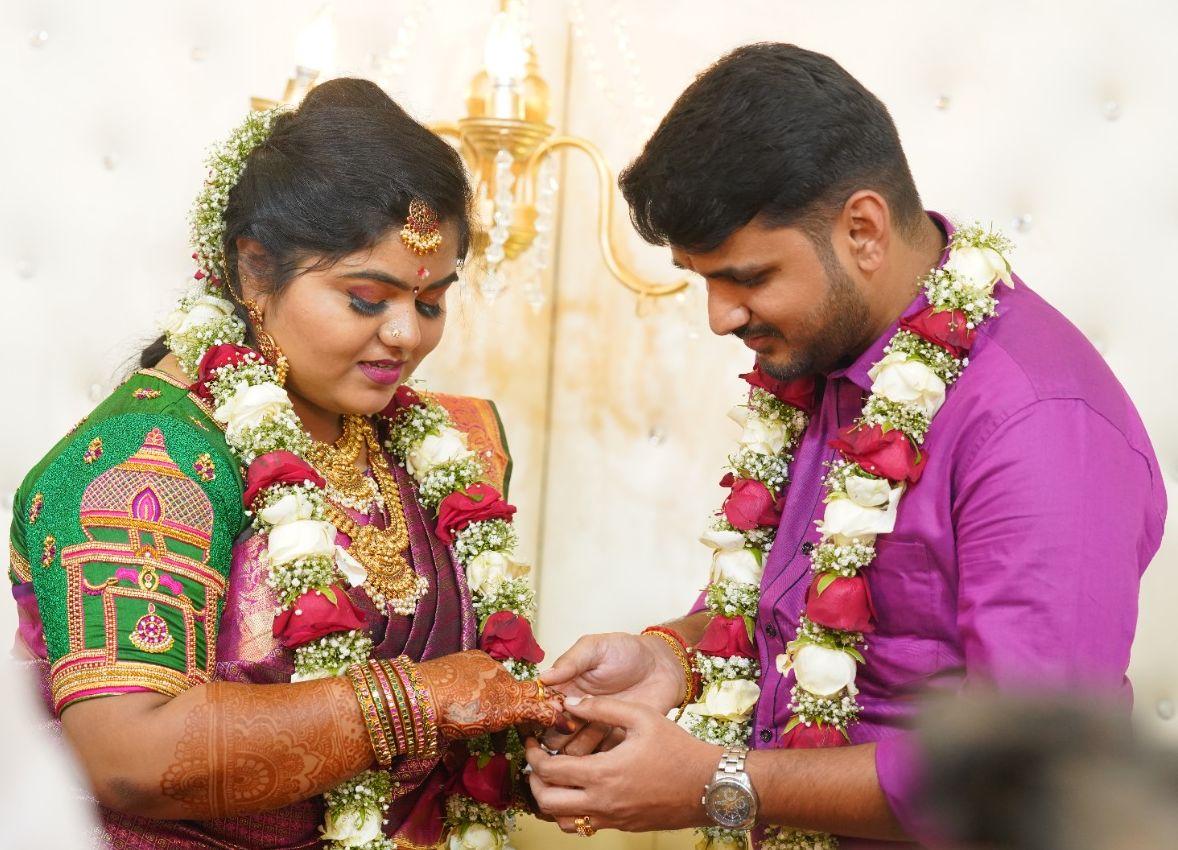 The Wedding Website of Rtn. Er. Surendhiran.S.M and Dr. Iswarya.S.J