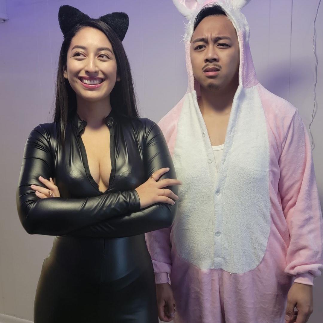 Monica & Chandler as catwoman and the pink bunny 🐰