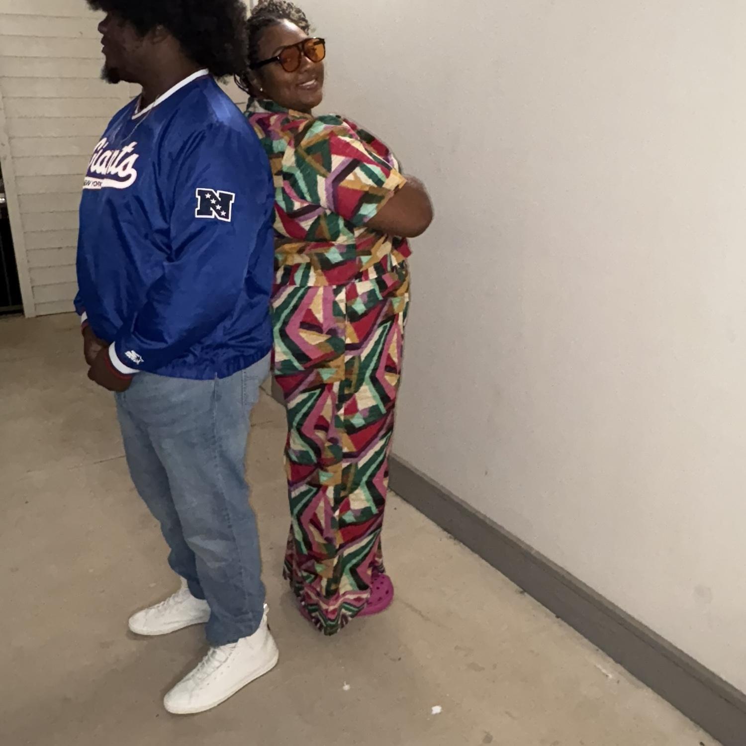 Dr. Mommy’s throwback themed party 😂