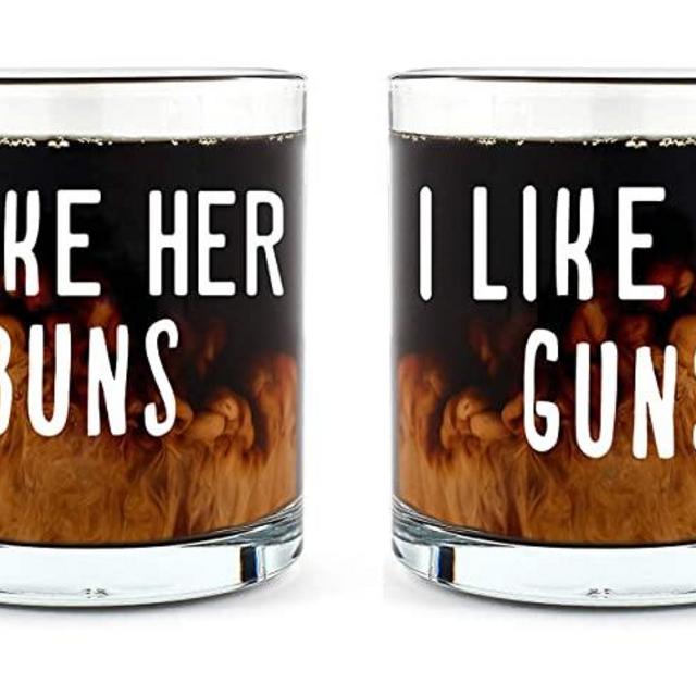I Like His Guns, I Like Her Buns Couples Mug - Funny Couple Mug - (2) 13OZ Glass Coffee Mug - Funny Mug Set - Mugs For boyfriend and Girlfriend and Husband and wife - By AW Fashions