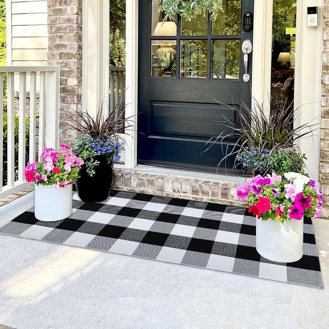 Bazasa Black and White Checkered Front Porch Rug 23.6"x51.2" Cotton Woven Door Mat Reversible Washable Welcome Layered Doormat for Front Porch Decor Entryway Kitchen Patio