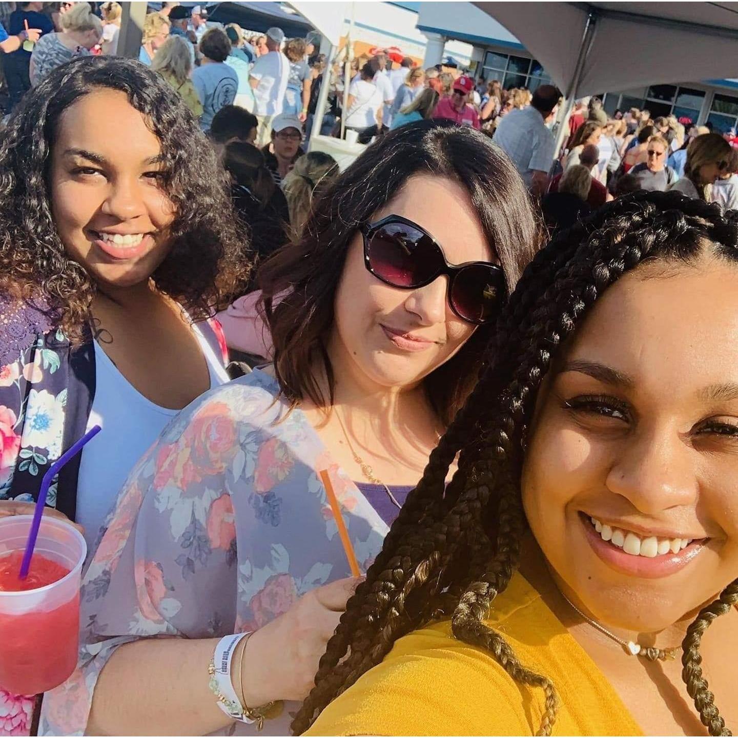 Jen and the girls - Tianna and Justus