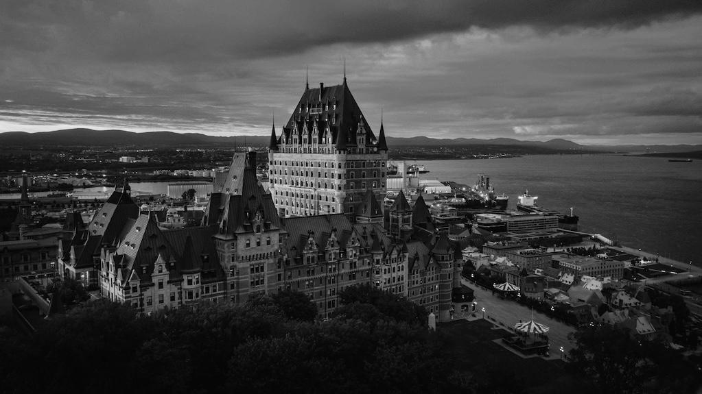 The Wedding Website of Chloé Lamoureux and Émile Huard-Pelletier
