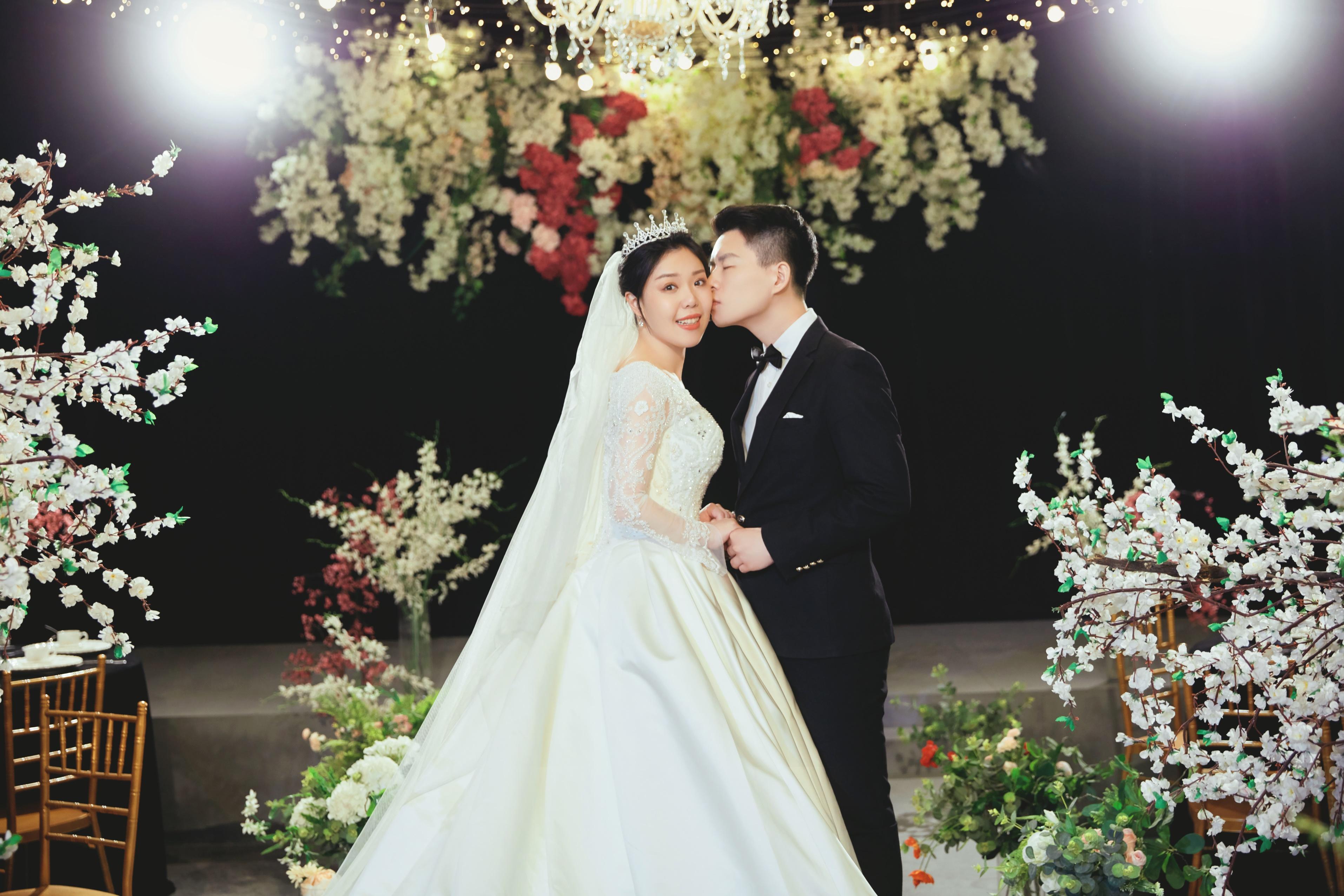 The Wedding Website of Peiying Wu and Jingqiang Li