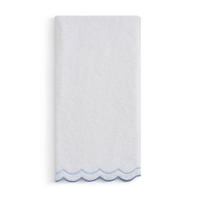Peri Home Bath Towel White/Blue Scallop