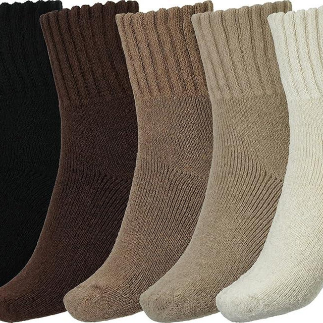 BomKinta Boot Socks for Women Winter Solid Thick Warm Socks Cozy Crew Socks Christmas Gift